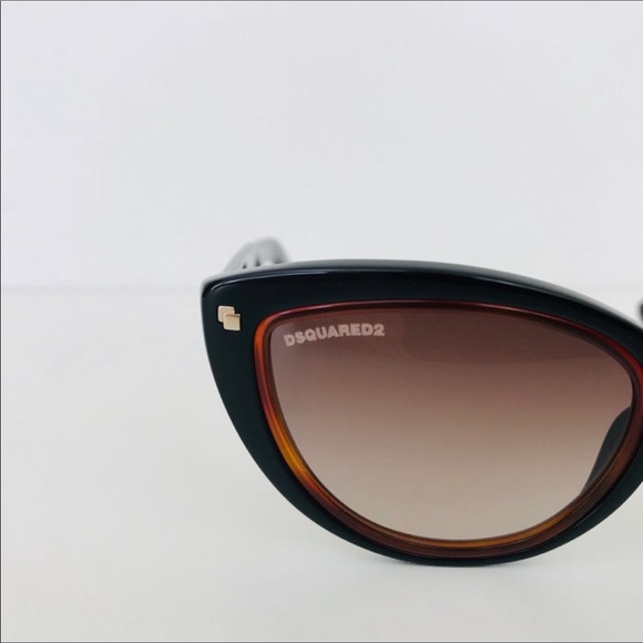 NWT DSquared sunglasses and case brown/black ❤️❤️ - Picture 4 of 6